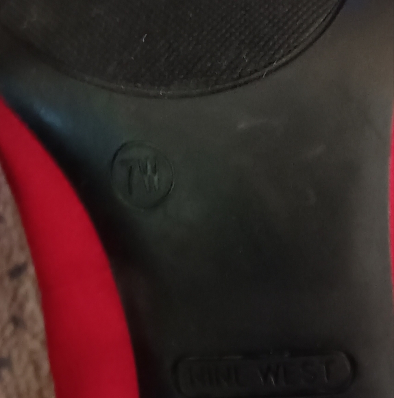Nine West Red suede Heels Size 7W - Picture 2 of 9
